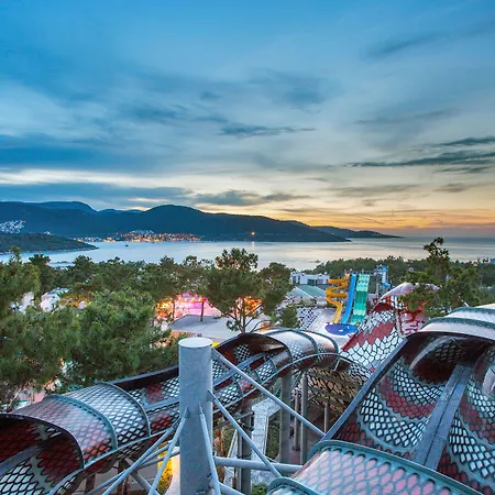 Vogue Supreme Bodrum 5* Torba