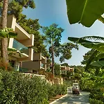מלון Vogue Supreme Bodrum 5*