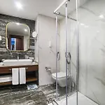 מלון Vogue Supreme Bodrum 5*