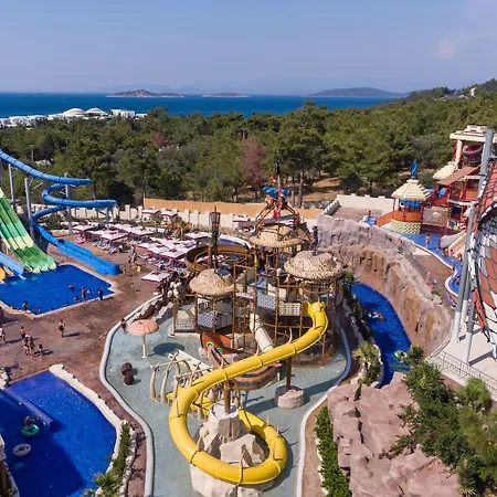 Vogue Supreme Bodrum فندق